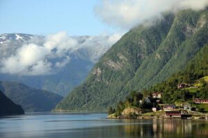 Bergen: Mostraumen Fjord Cruise - Where you’ll be sailing: Bergen’s fjord gateway and the narrow Mostraumen