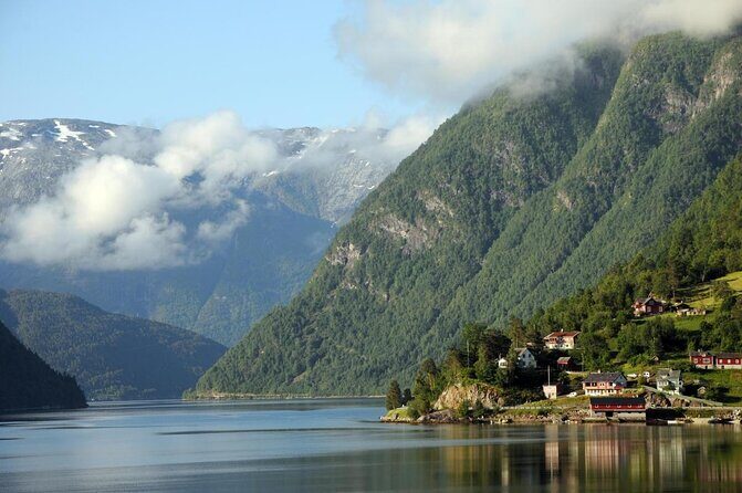 Bergen: Mostraumen Fjord Cruise - Where you’ll be sailing: Bergen’s fjord gateway and the narrow Mostraumen