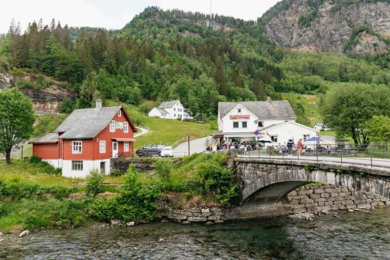 Bergen: Old Town and Waterfalls Guided Tour with Waffles - Picking up in Bergen: Nøstegaten 40 or the Fish Market