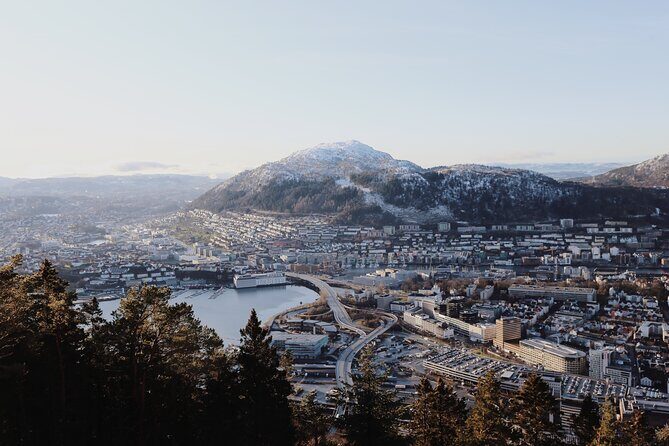 Bergen: Private Walking Tour with a Local - Pickup and Starting Points Near the Sailor’s Monument