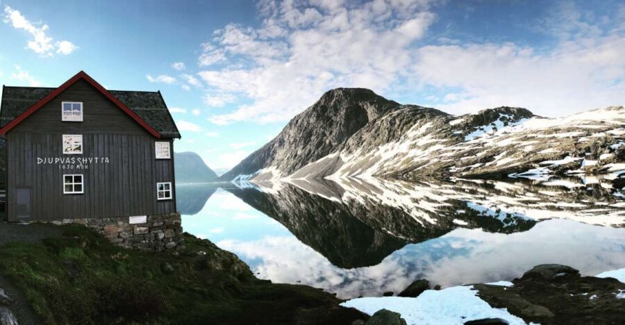 Geiranger: Dalsnibba, Flydalsjuvet, Eagle Bend & Fjords Tour - Where the tour starts: finding the coach quickly at Ørnevegen 5