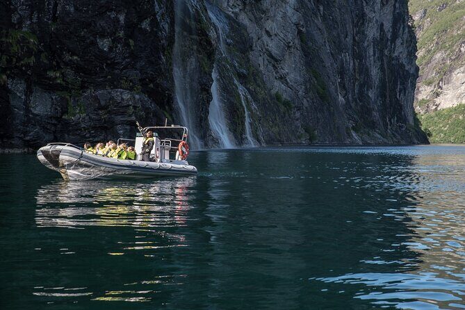 Geiranger: RIB Fjordsafari Geirangefjord - Small-Group Size: Why Max 12 Changes Your Experience