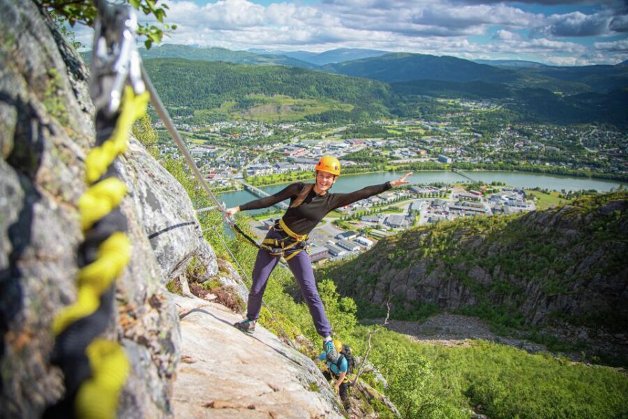 Mountain-climbing adventure in Mosjøen Via Ferrata - Getting started outside Ytterøra 23 with Hi North AS