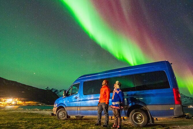 Northern Lights Chase with Sámi & local storytelling - What a 5 to 7 hour aurora night really feels like