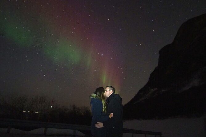 Northern Lights tour with Alta Adventure - Comfort in cold weather: clothing, drinks, and staying out longer