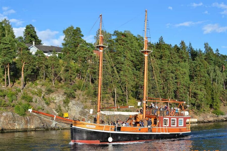 Oslo: Fjord Mini Cruise by Wooden Sailing Ship - Meeting at Oslo City Hall Pier 3 (and Settling In Without Stress)