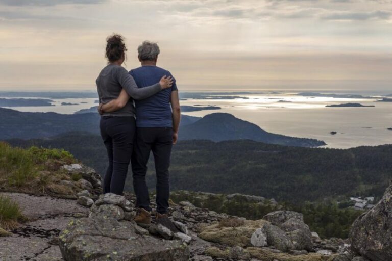 Stavanger: Preikestolen Classic Hike and Side Trail - Getting from Stavanger to the Trailhead: The 40-Minute Drive That Sets the Tone