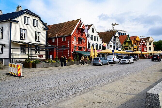 Stavanger: Private Walking Tour with a Local - Why a Local Guide in Stavanger Beats a Stack of Brochures