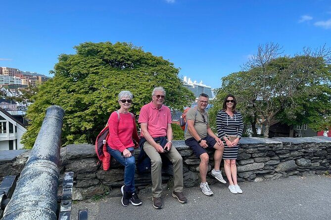 Stavanger Walking Tour: Explore Top Sights & Hidden Gems - Shoes, Weather, and How Much Walking to Plan For