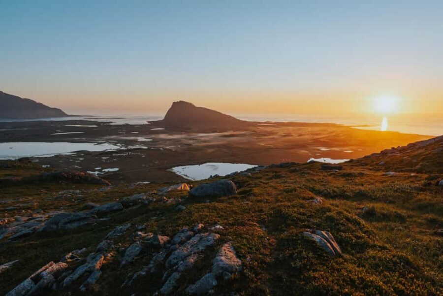 Svolvær: Lofoten Scenic Sightseeing Tour: Half day tour - Price and logistics: what $152 buys you (and what it doesn’t)
