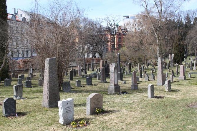 Taste of Oslo Walking Tour - Our Saviour’s Memorial Cemetery: history you can feel