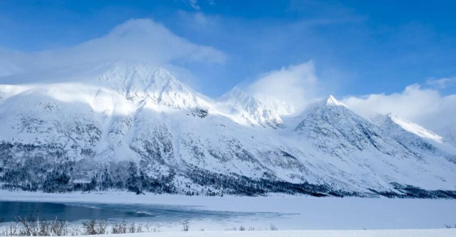 Tromsø: Arctic Landscape and Fjord Tour with Snacks - Eidvegen 298: The First Photo Stop Where the Fjord View Starts to Click