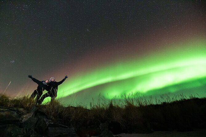 Tromsø: Aurora Magic Northern Lights Tour with Photos - Tromsø at 6:30 pm: the comfort-and-clarity setup