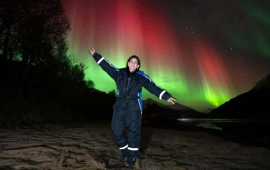Tromsø: Big Bus Northern Lights Tour with Free Photos - The Cold Reality Check: What to Wear on an 8-Hour Aurora Hunt