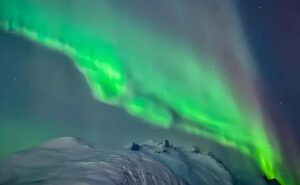 Tromsø: Northern Lights Bus Tour with Free Photography - Meeting at Radisson Blu: Easy Access, Real Bus Comfort
