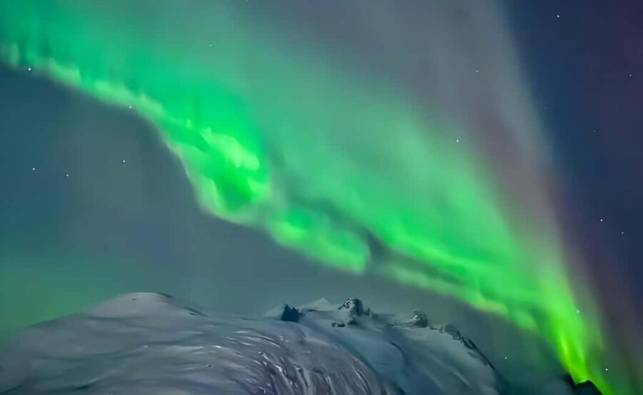 Tromsø: Northern Lights Bus Tour with Free Photography - Meeting at Radisson Blu: Easy Access, Real Bus Comfort