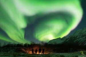 Tromsø: Northern Lights Trip with Campfire and Snacks - The Finland-Level Aurora Hunt: How the Guide Improves Your Odds