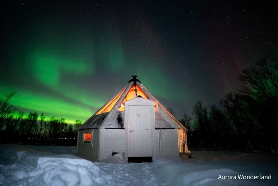 Tromsø: Snowmobile Tour with Aurora Crystal Lavvo Stay - Why Lyngen for a Snowmobile + Aurora Night