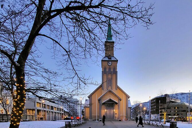 Tromso Walking Tour with Treasure Hunt and Arctic Cathedral Visit - Arctic Cathedral visit: symbolism, scale, and guided focus